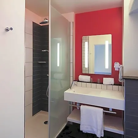 Ibis Styles 3* フレール